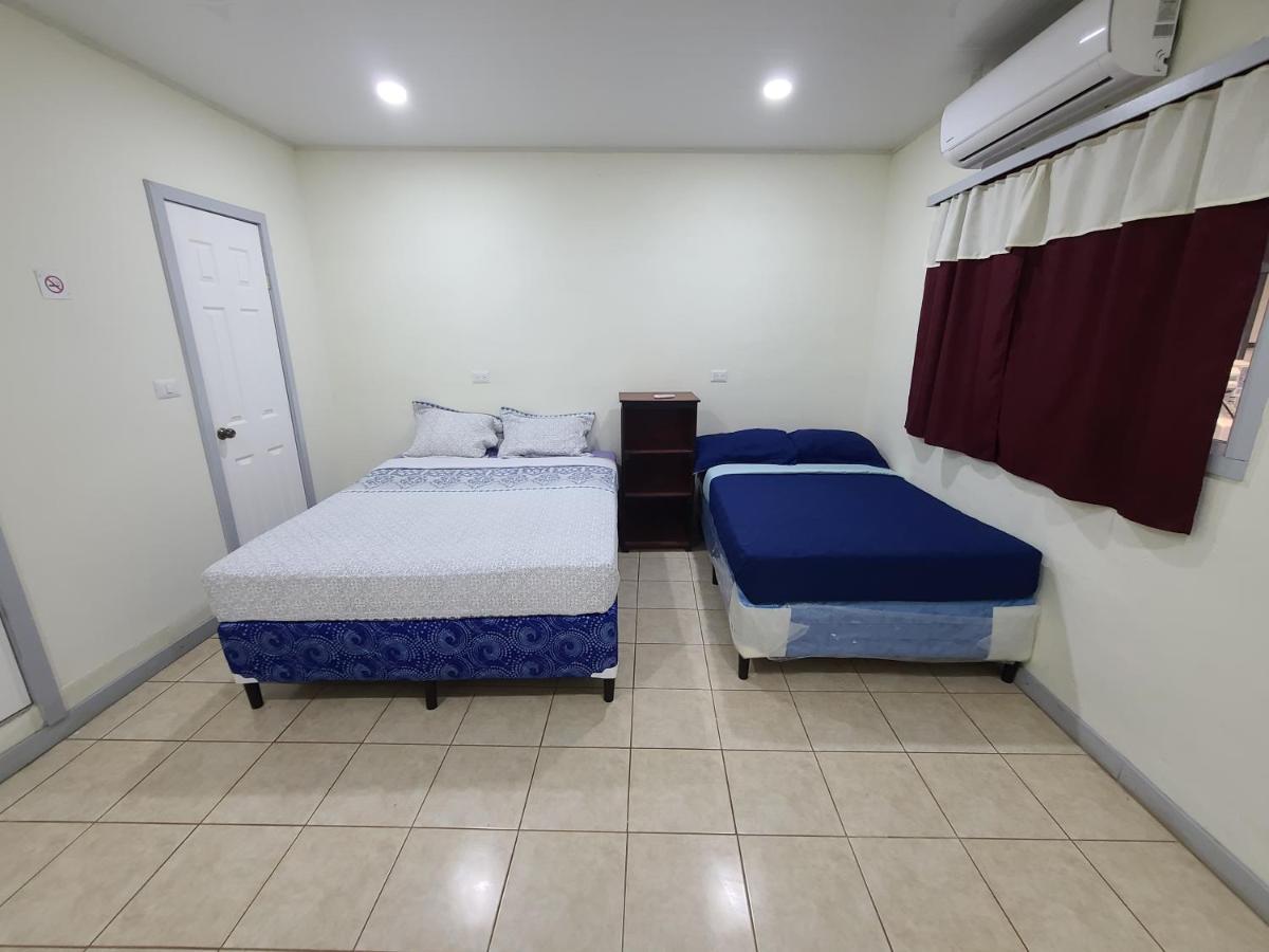 Hostal Don Luis Santa Rosa de Lima Buitenkant foto