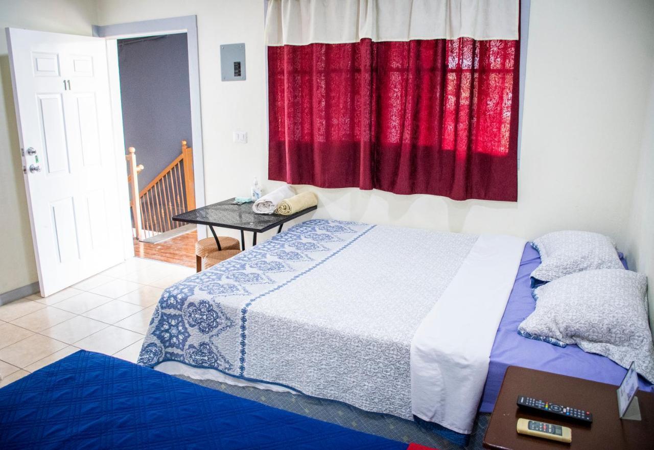 Hostal Don Luis Santa Rosa de Lima Buitenkant foto