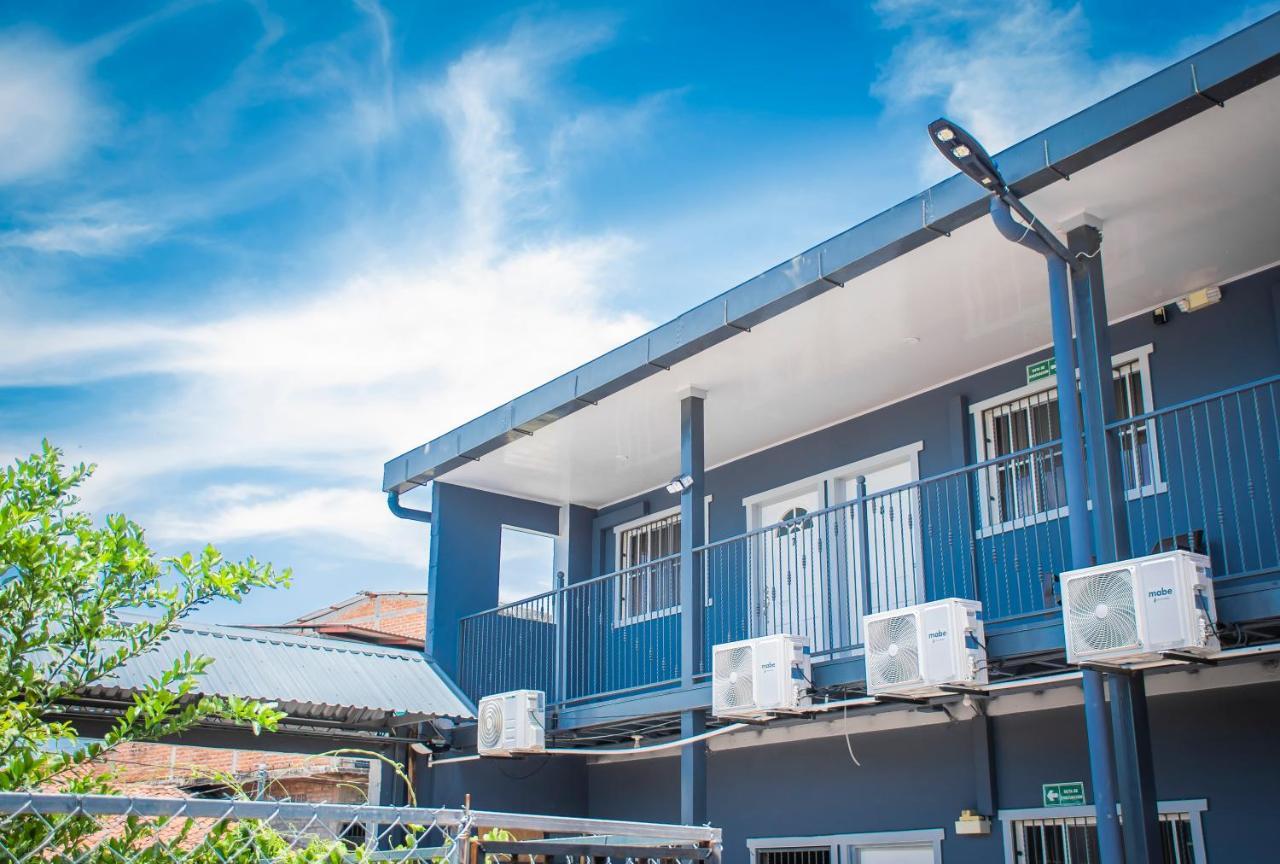 Hostal Don Luis Santa Rosa de Lima Buitenkant foto