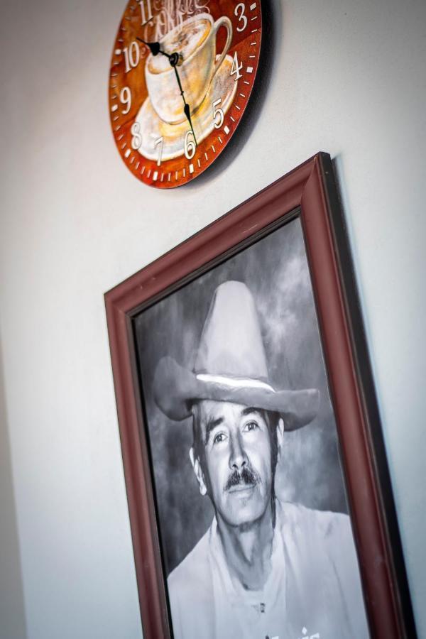 Hostal Don Luis Santa Rosa de Lima Buitenkant foto